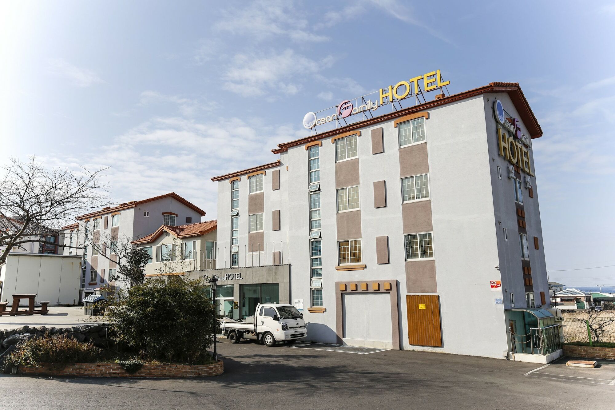 Jeju Ocean Family Hotel Exterior photo